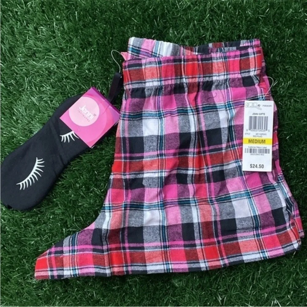 3/$20✨Jenni Intimidates Boxers and Eye Mask Set - Picture 5 of 5